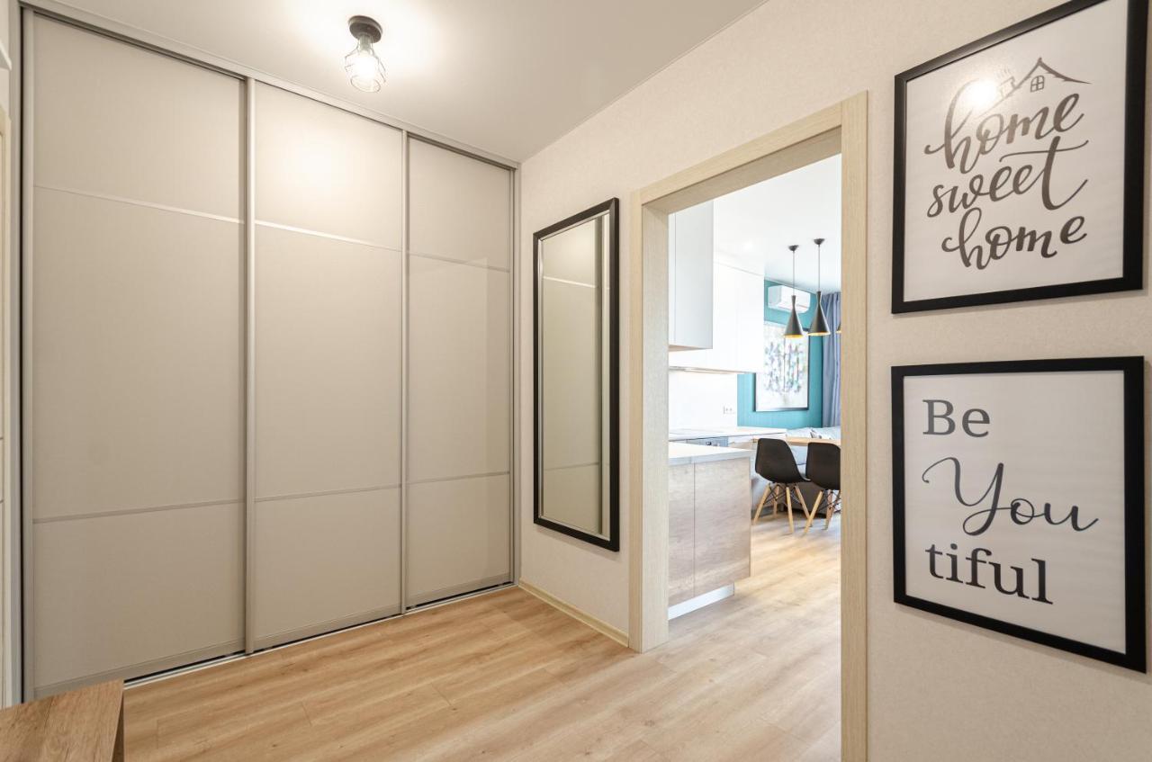 1190Г Cozy apartment nearby with Central Railway Station Киев Экстерьер фото